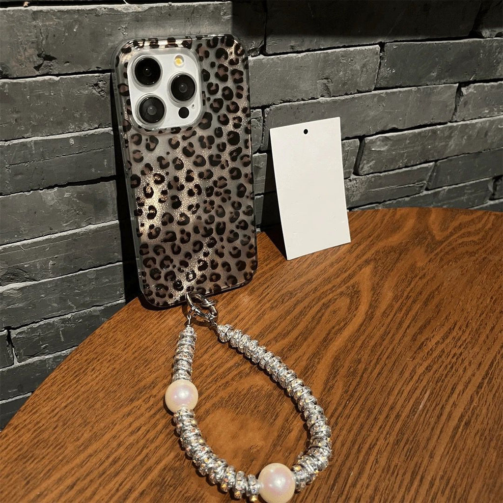 Leopard with charm