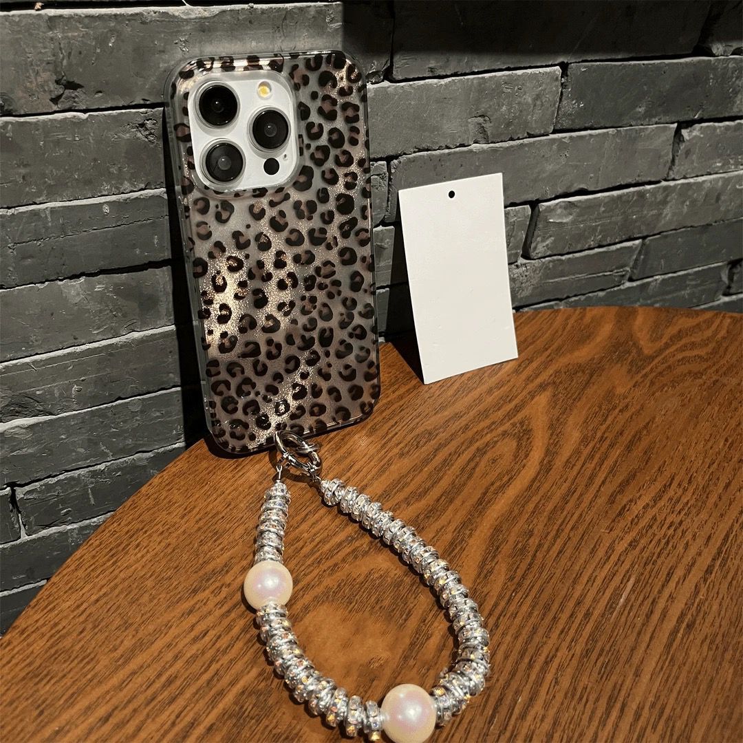 Leopard with charm